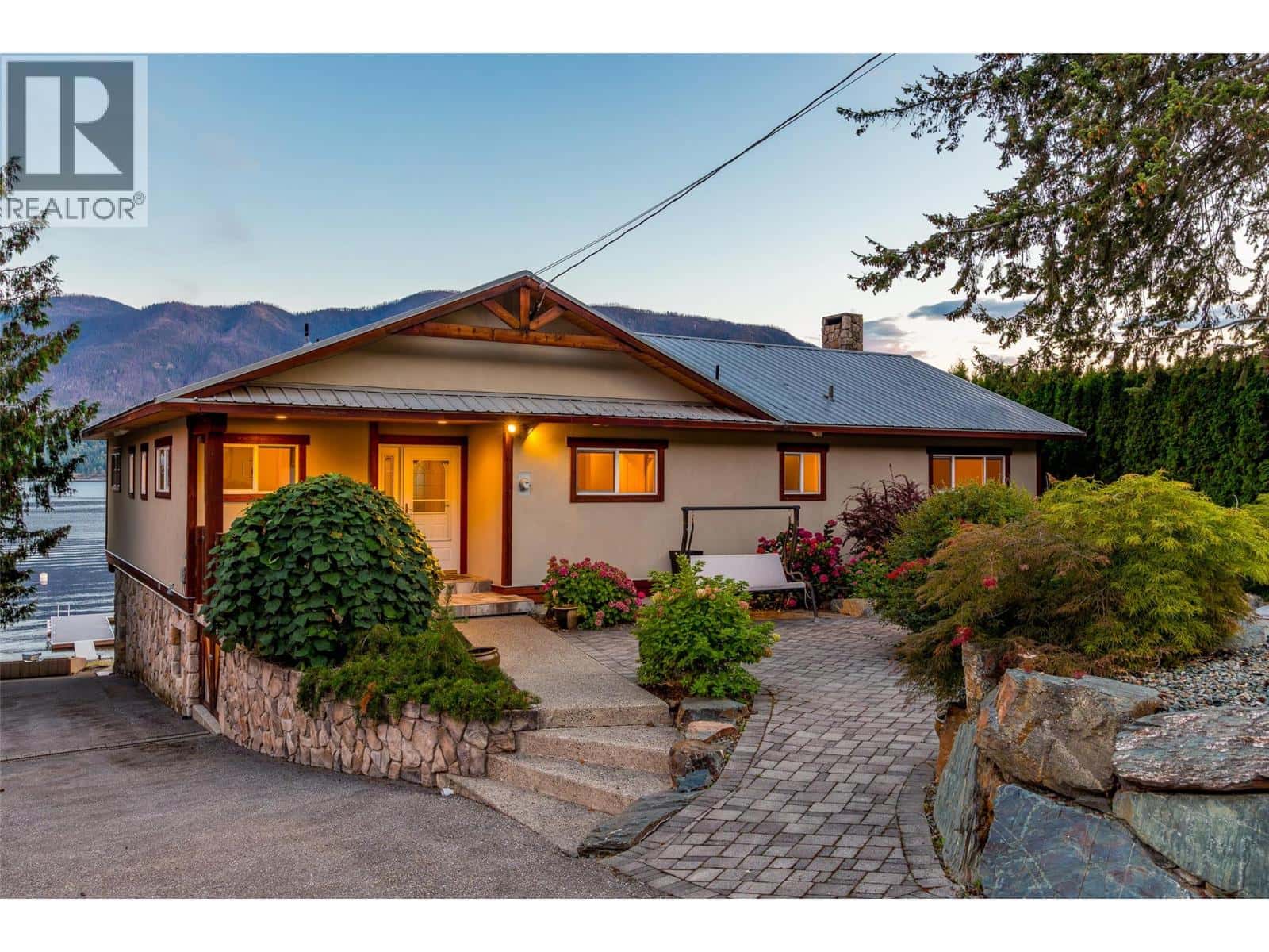 2968 Mabry Road, photo 1