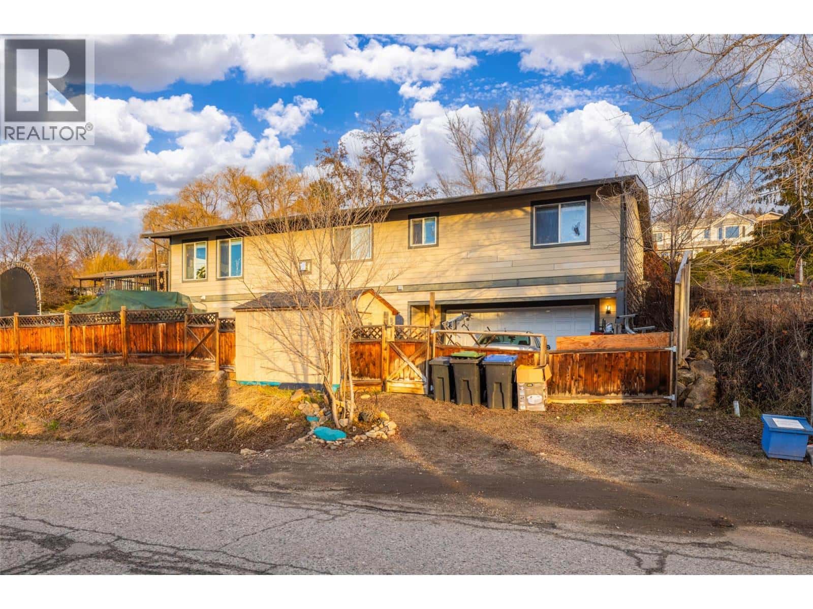 10957 Pheasant Road, photo 1