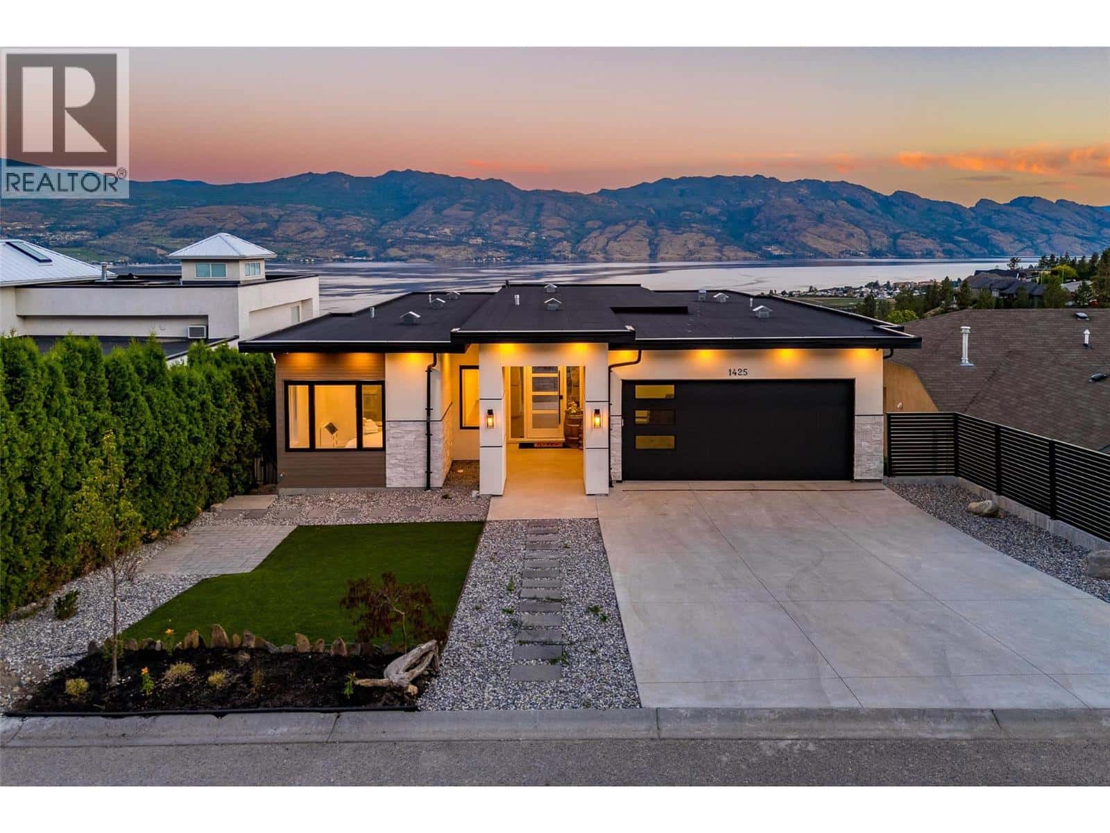1425 Menu Road, photo 1