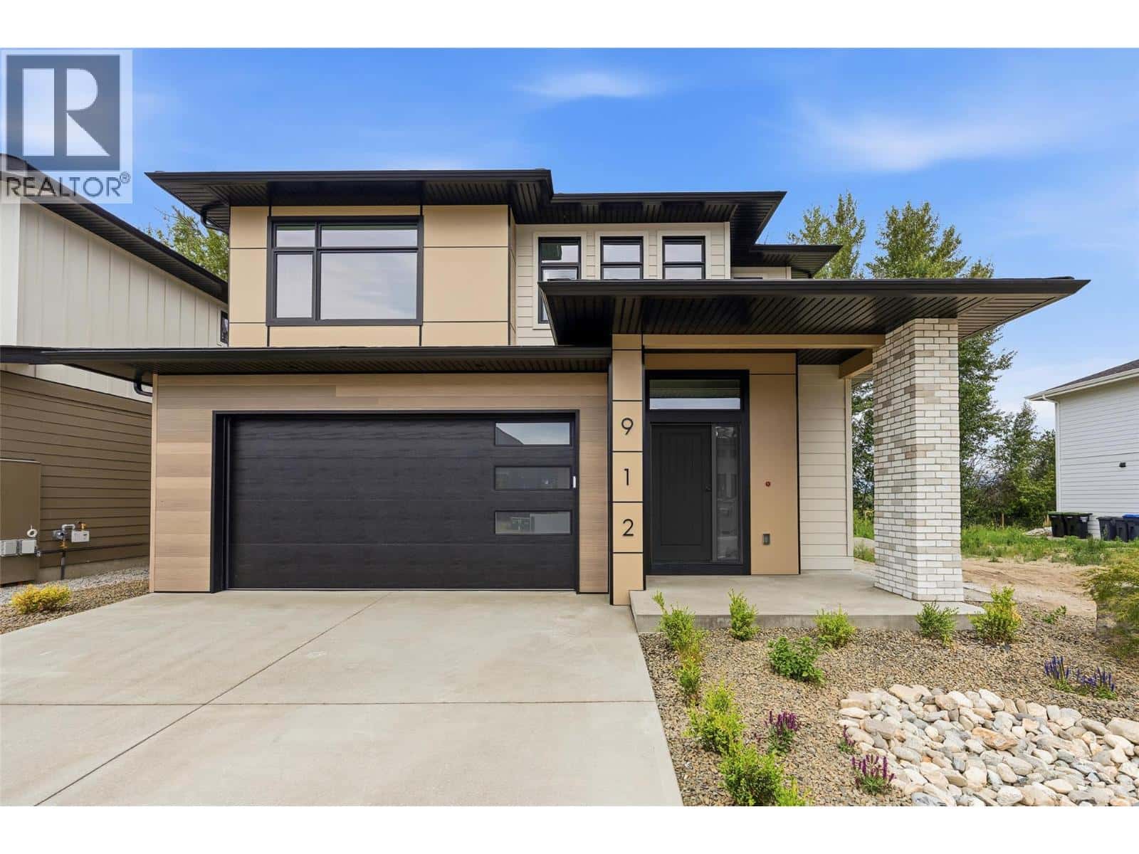 912 Bull Crescent, photo 1