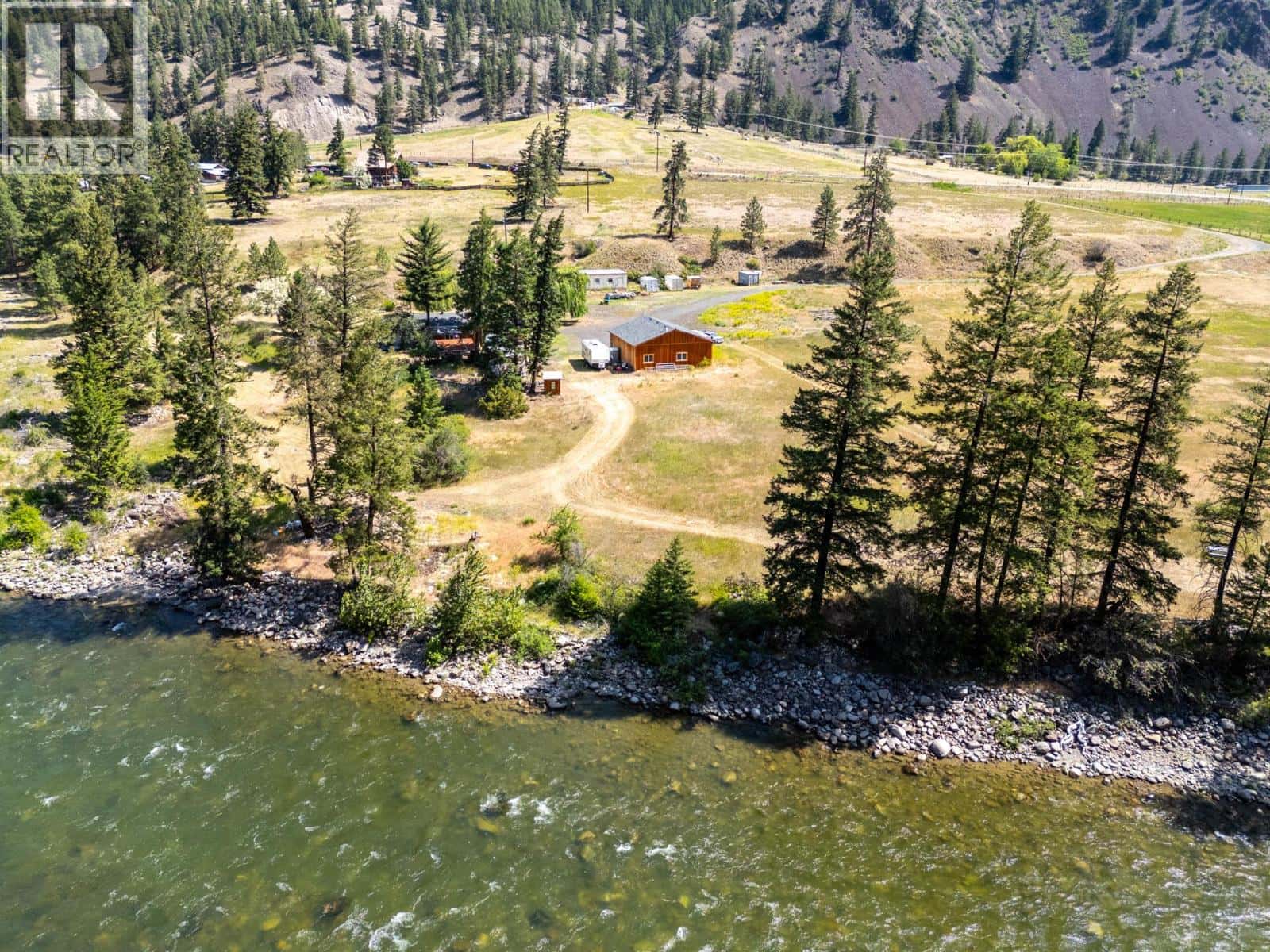 6097 Highway 3, photo 1