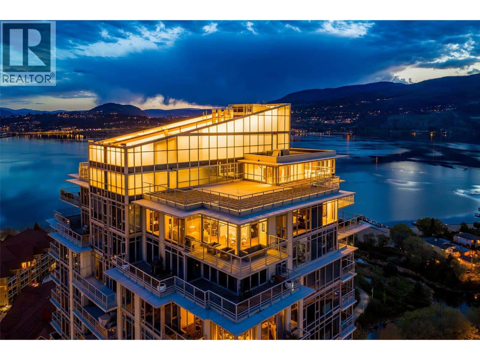 1075 Sunset Drive Unit# PH1, condo for sale in Kelowna, photo 1
