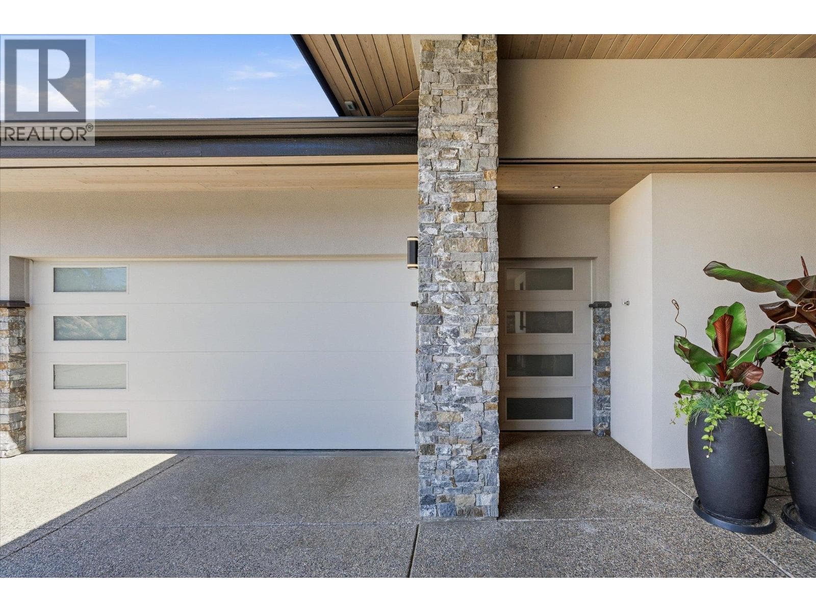 818 Brassey Place, photo 6