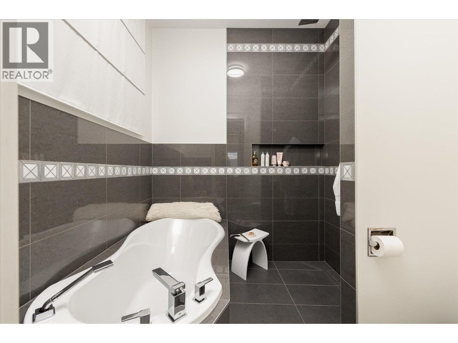 818 Brassey Place, photo 58