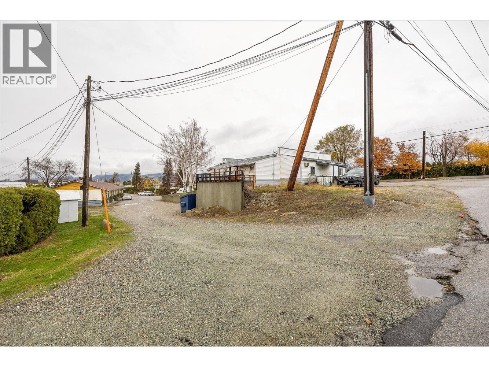 7414 97 Street, photo 51