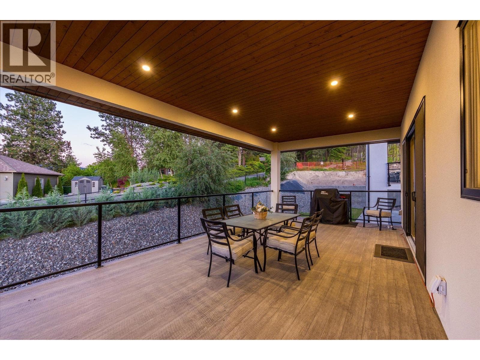 10285 Beacon Hill Drive, photo 16