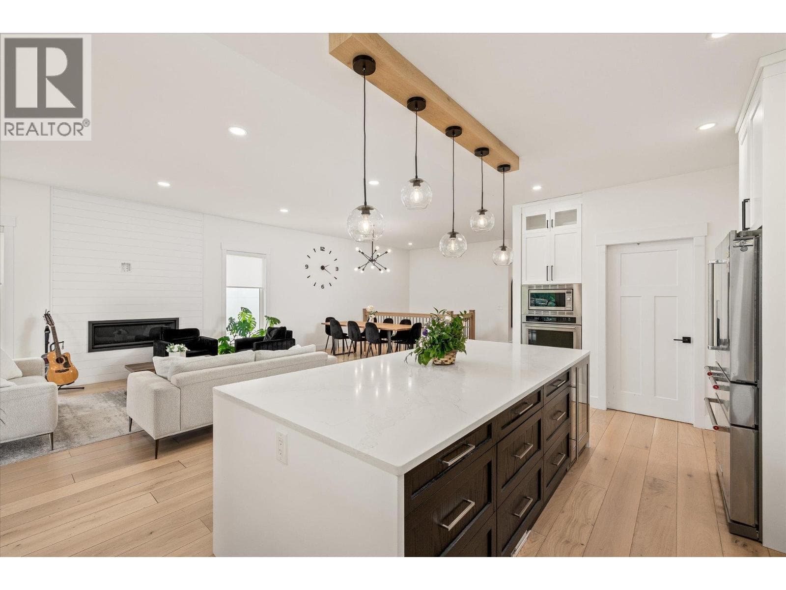 10285 Beacon Hill Drive, photo 8