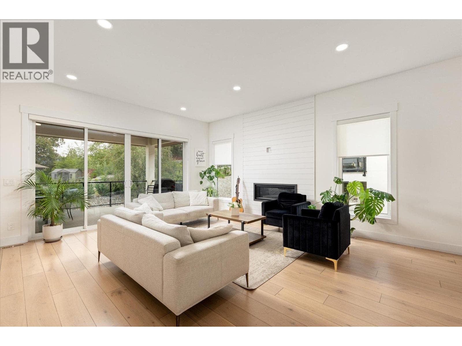 10285 Beacon Hill Drive, photo 11