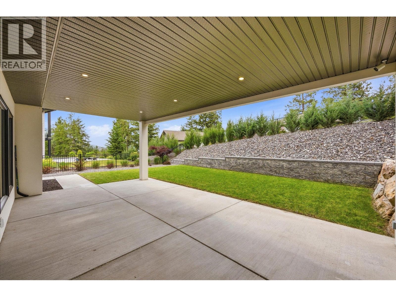 10285 Beacon Hill Drive, photo 37