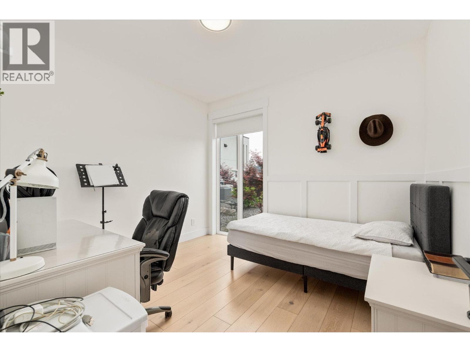 10285 Beacon Hill Drive, photo 22