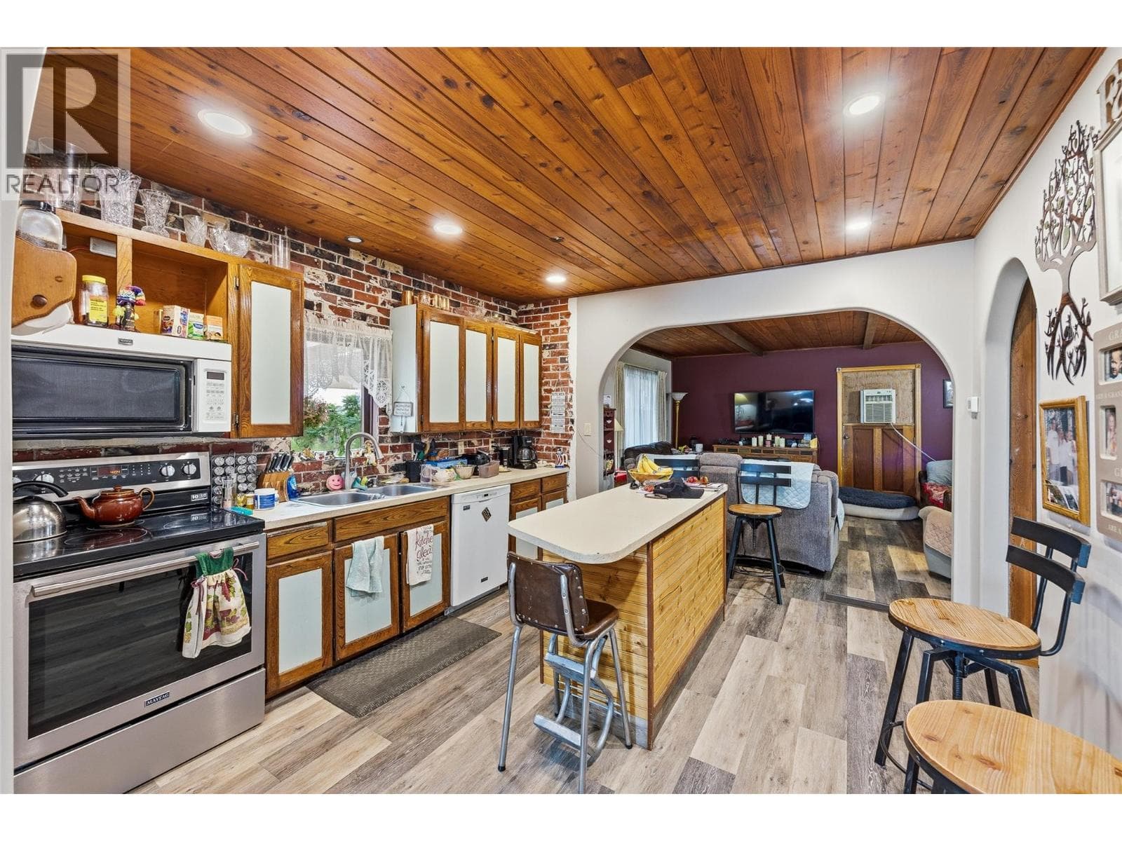 2249 Agar Road, photo 40