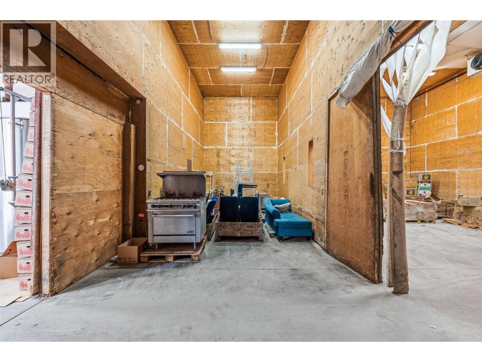 2249 Agar Road, photo 24