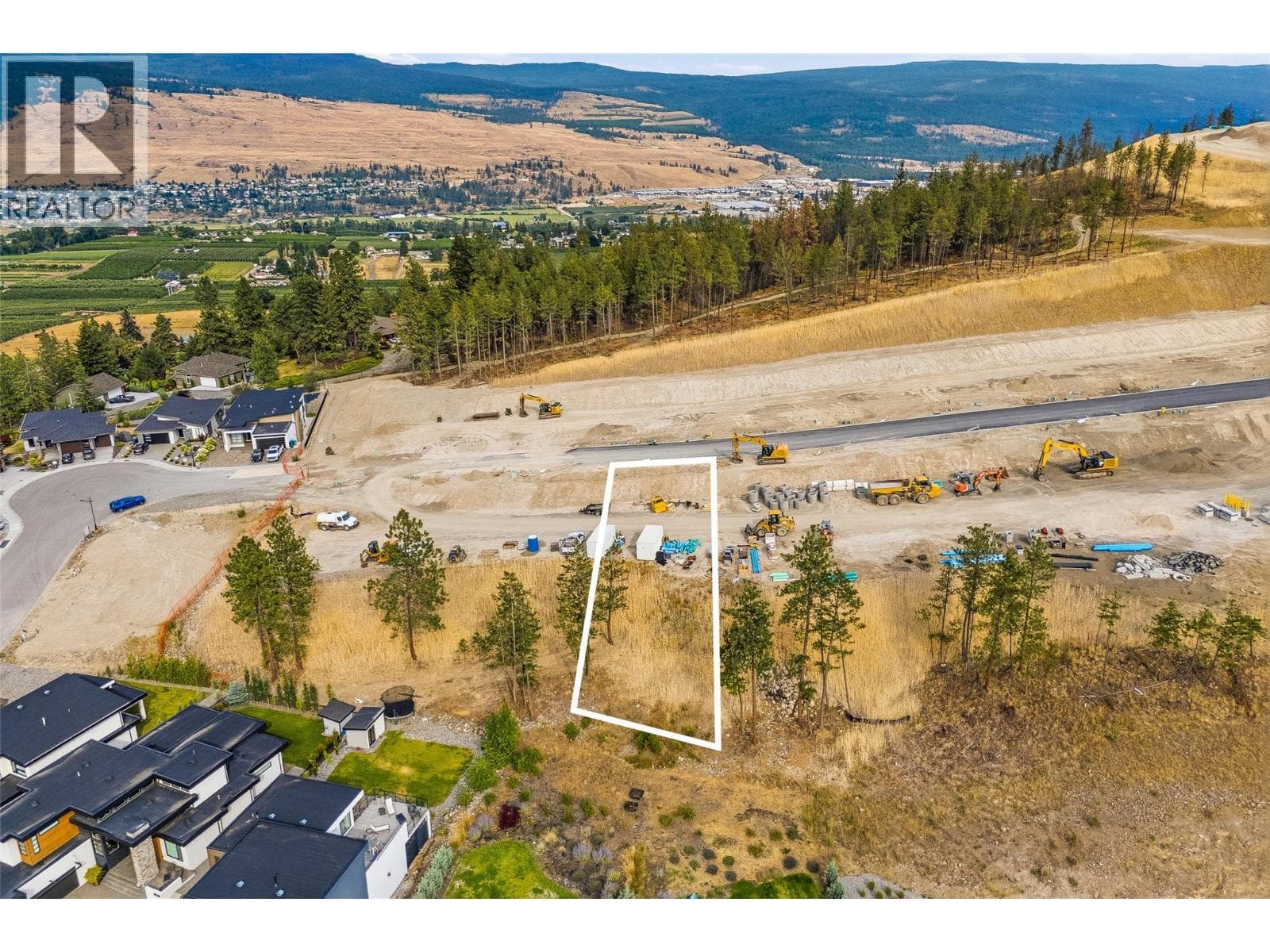 10305 Beacon Hill Drive, photo 4