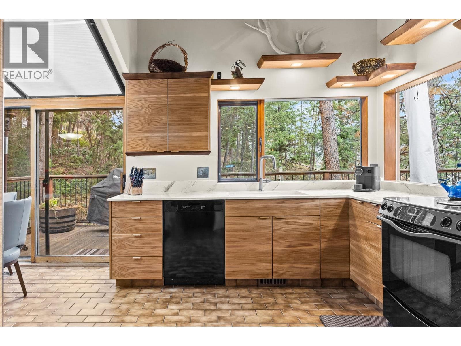 2765 Arthur Road, photo 13