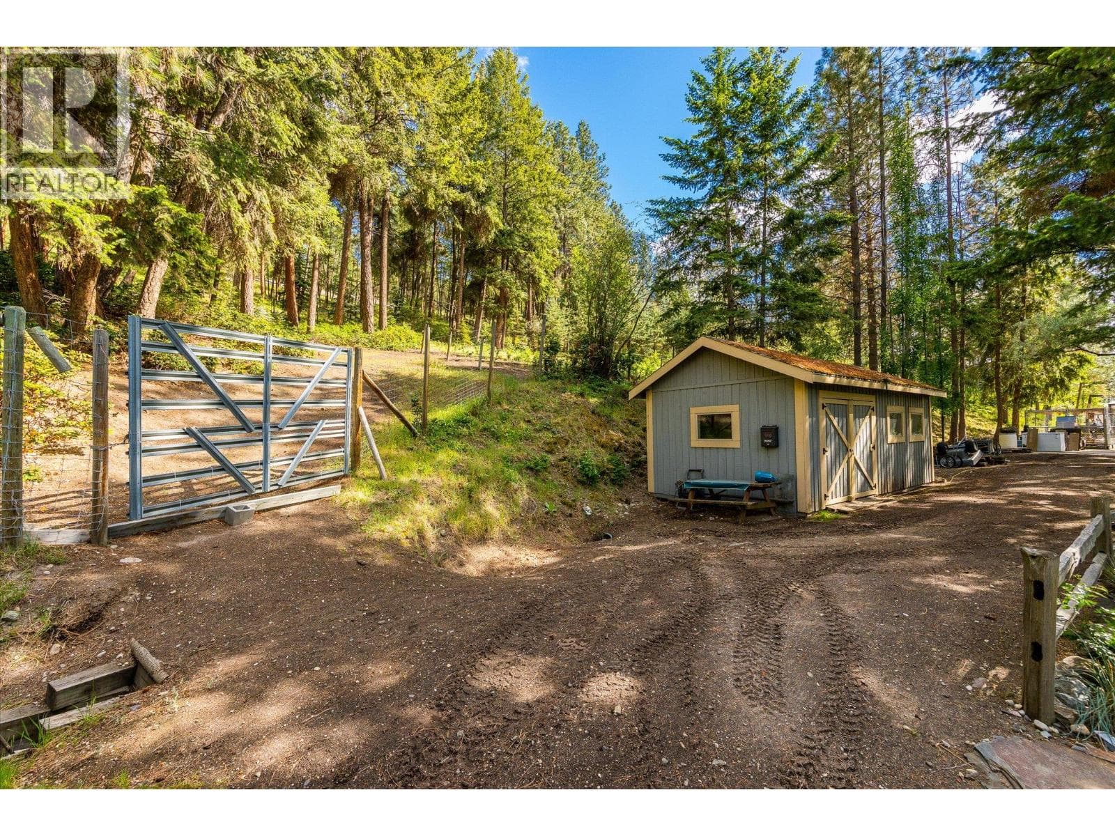 2765 Arthur Road, photo 81
