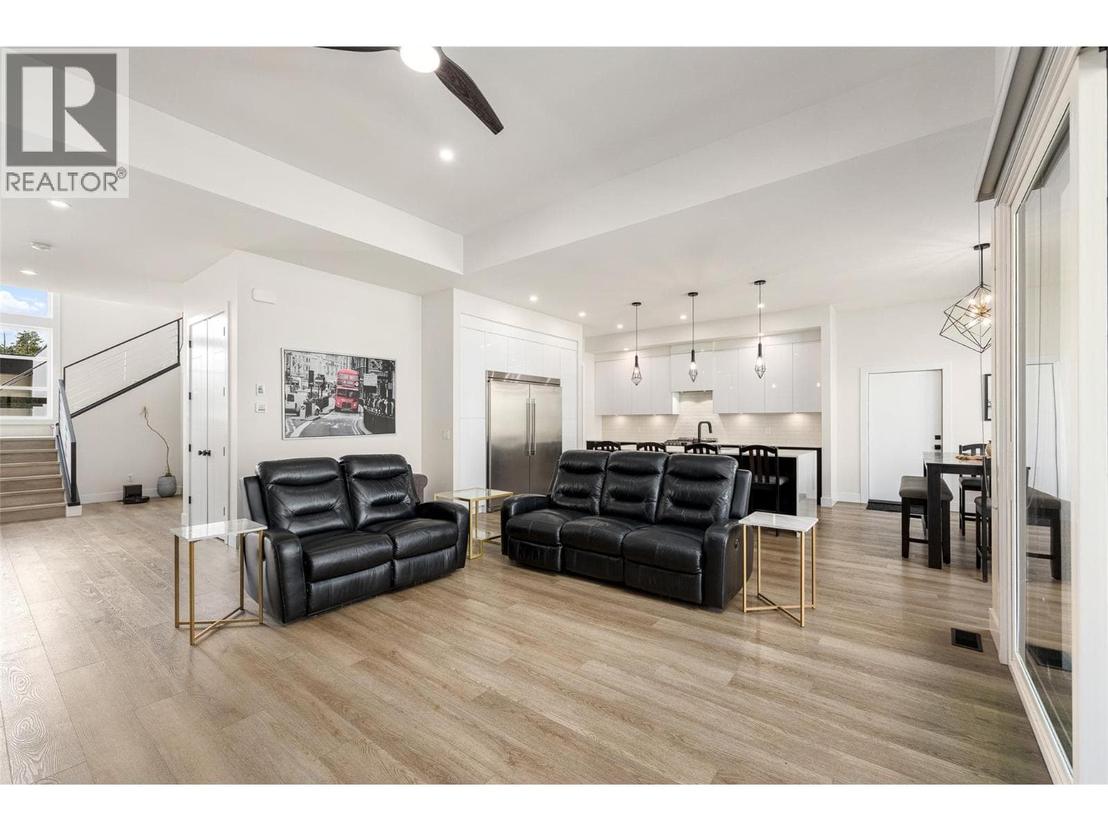 10245 Beacon Hill Drive, photo 30