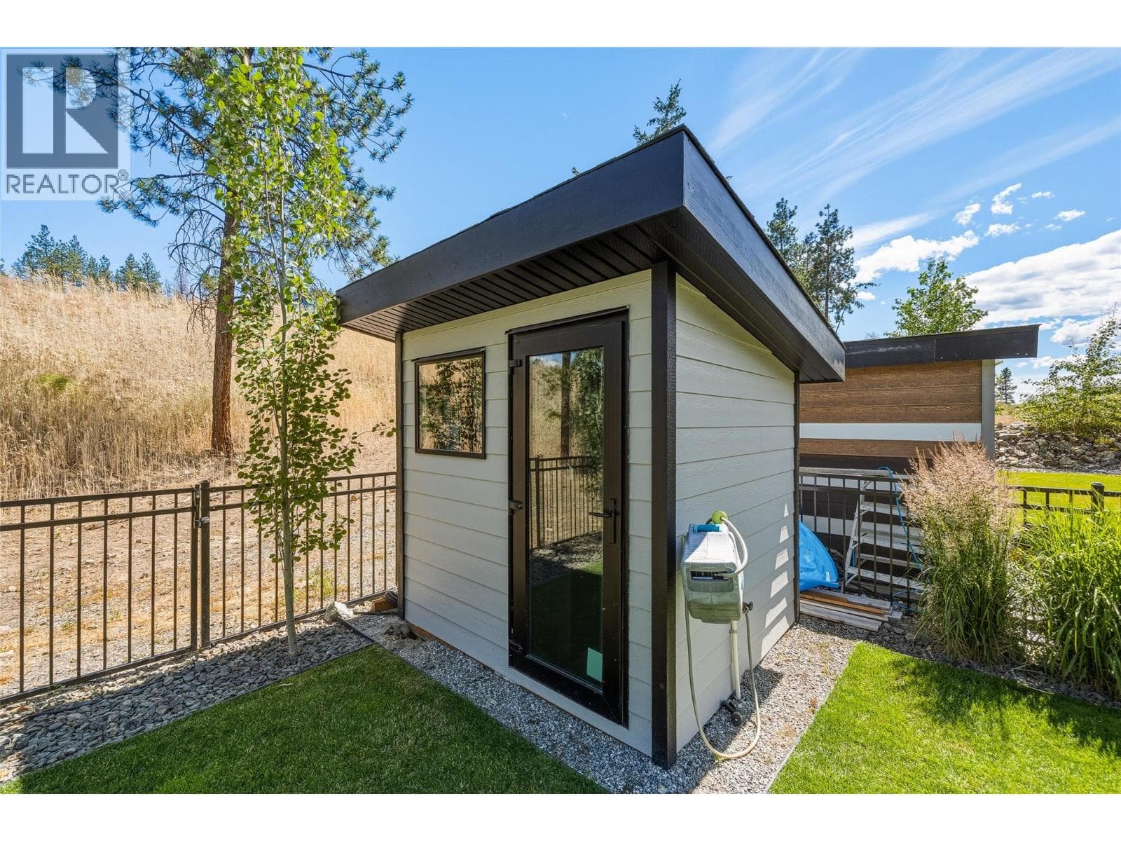 10245 Beacon Hill Drive, photo 70