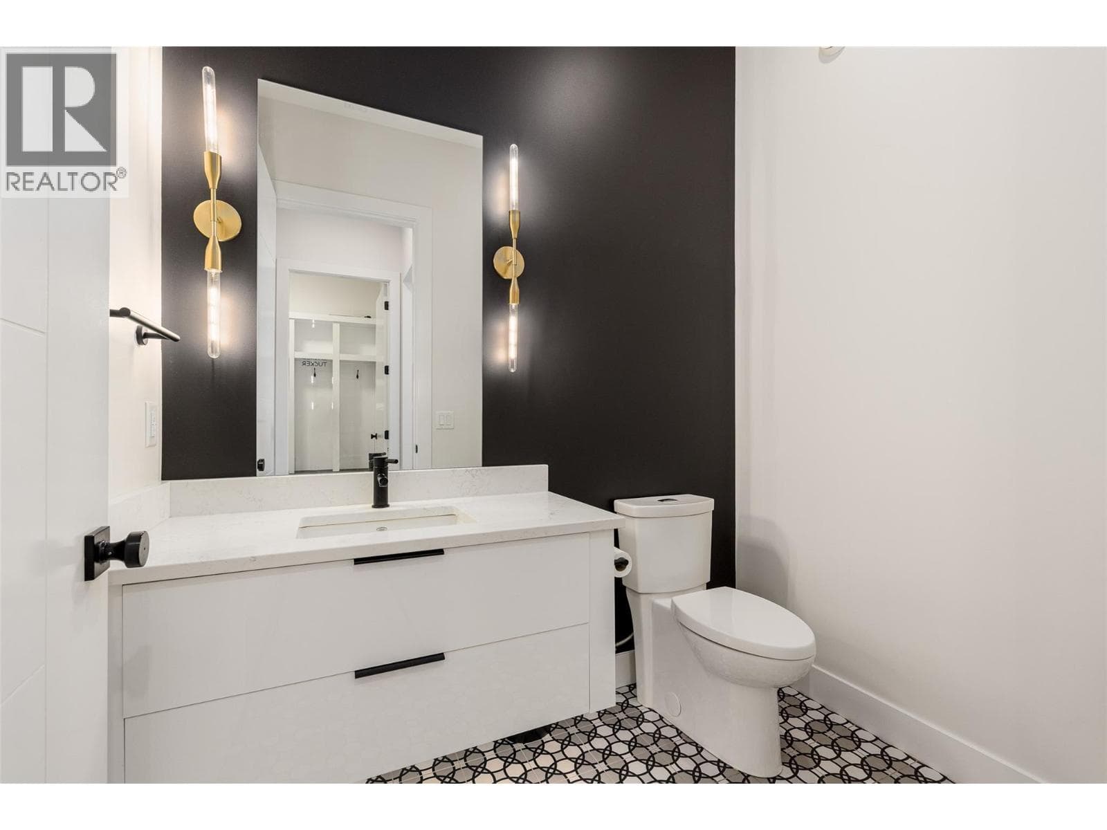 10245 Beacon Hill Drive, photo 52