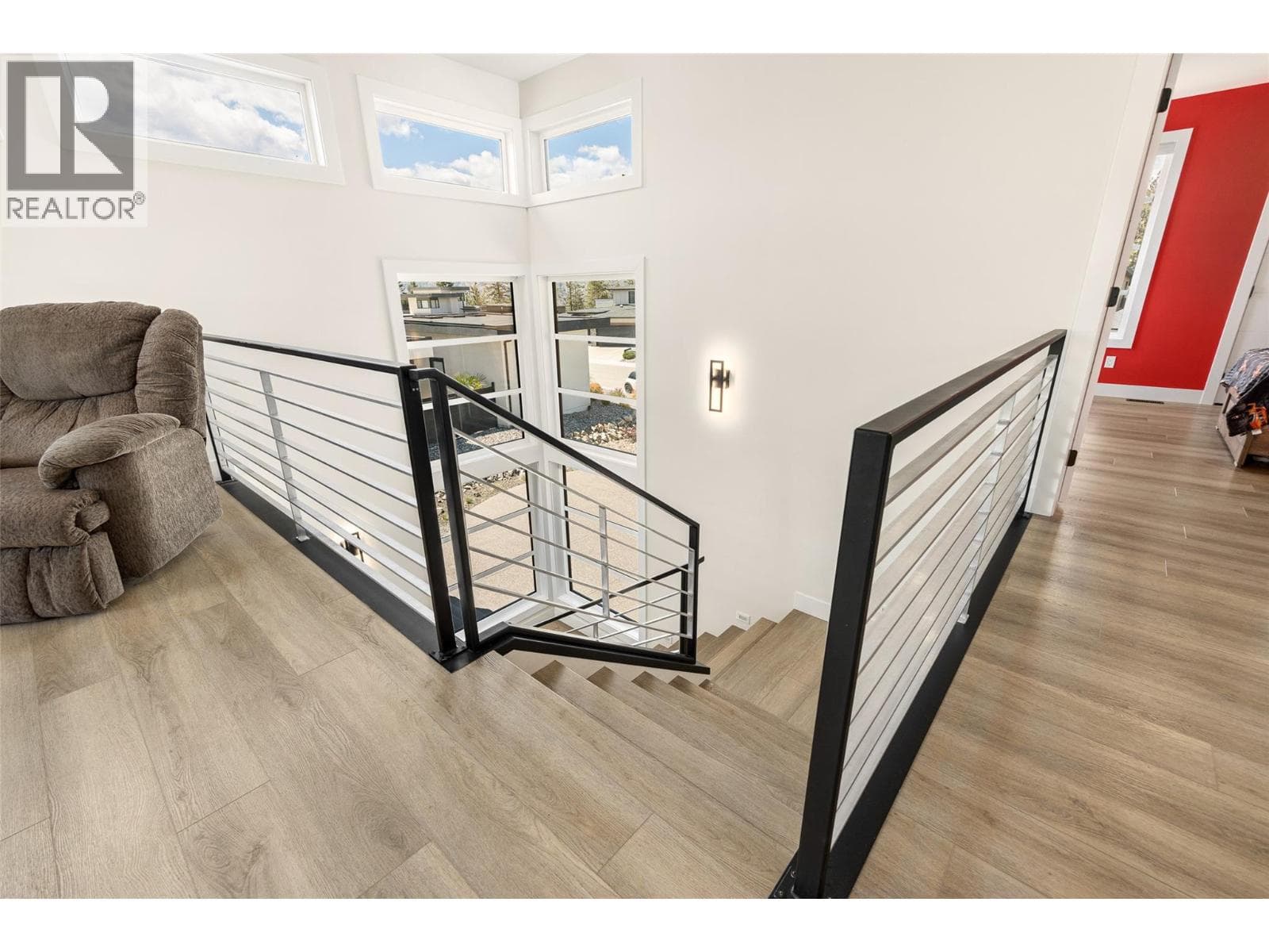 10245 Beacon Hill Drive, photo 54