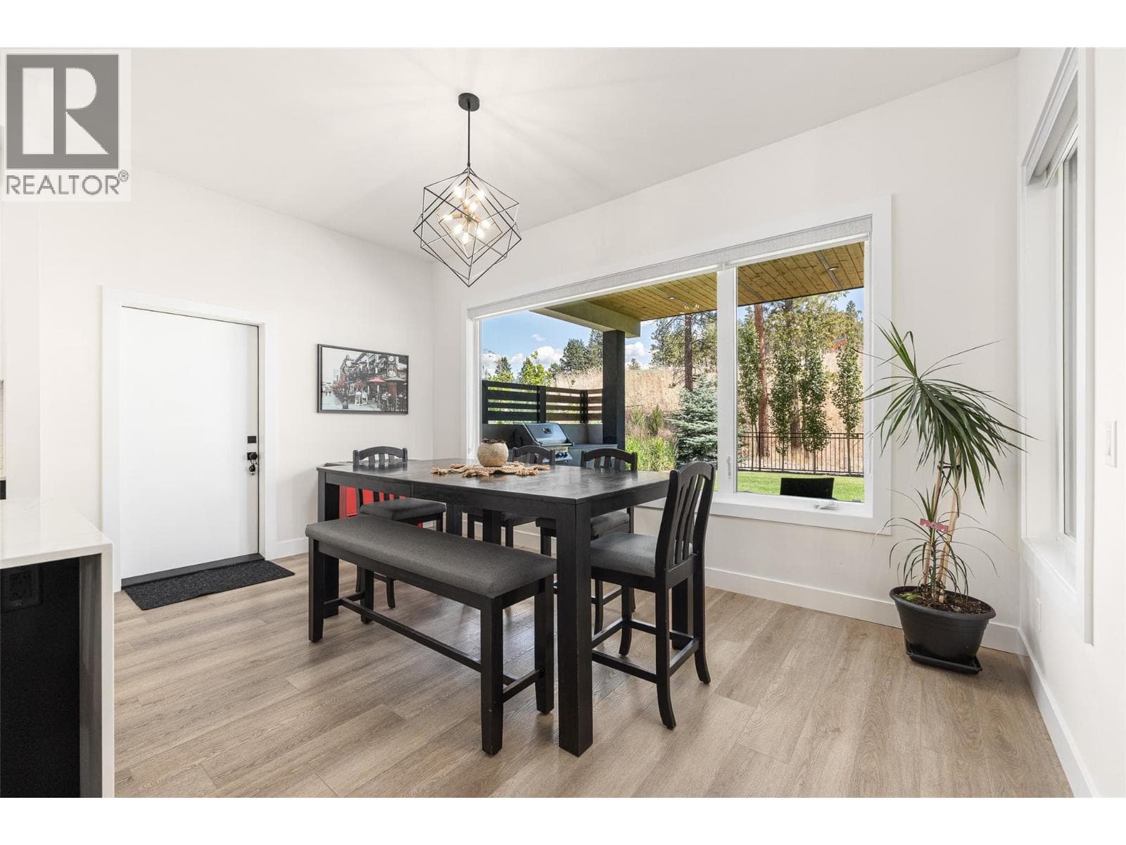 10245 Beacon Hill Drive, photo 39