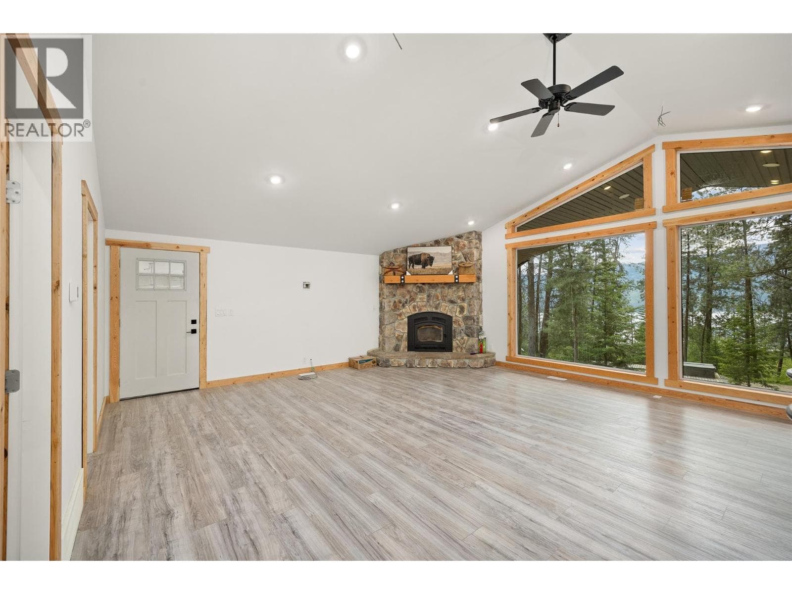 17142 Commonage Road, photo 45