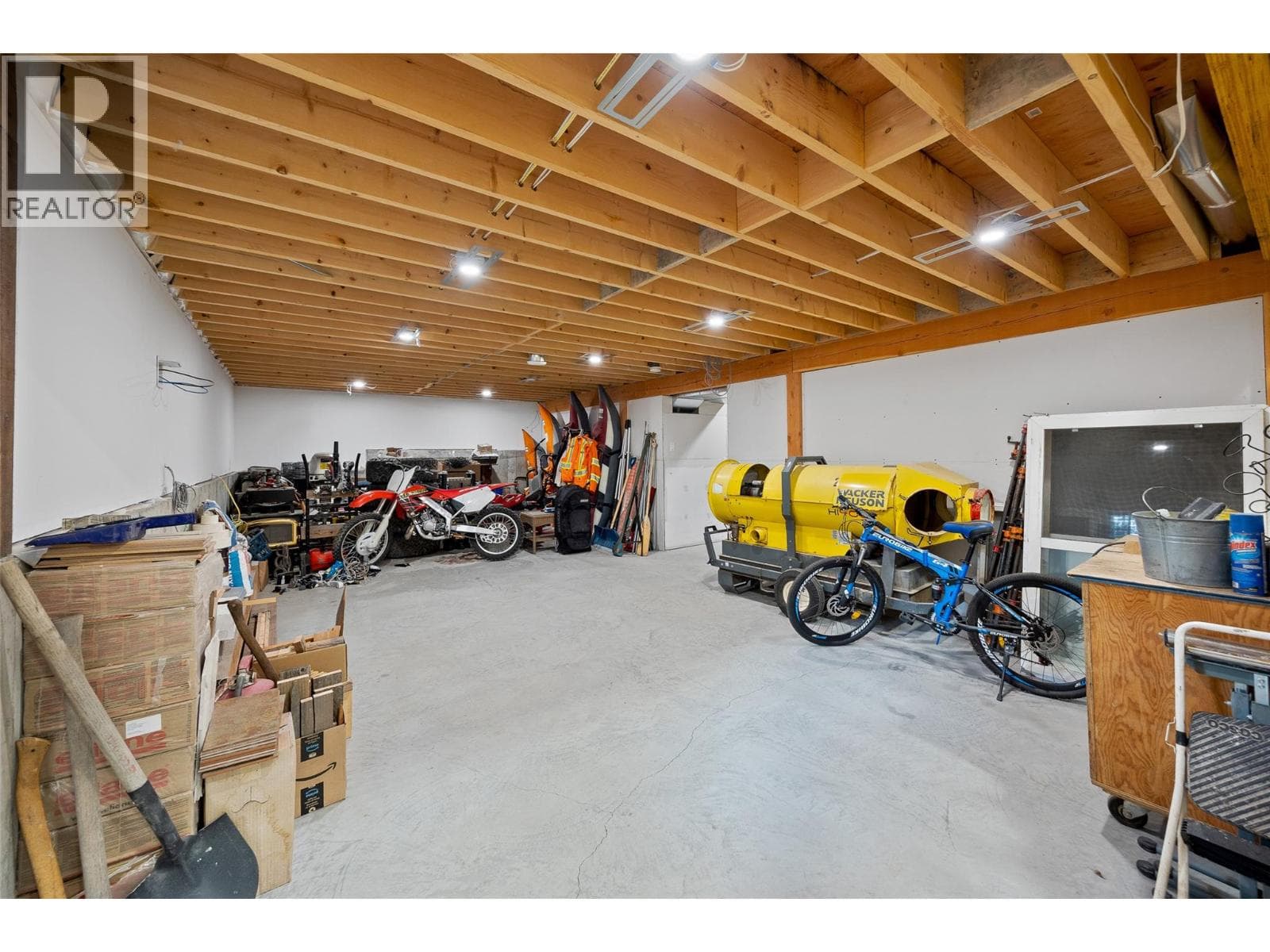 17142 Commonage Road, photo 51