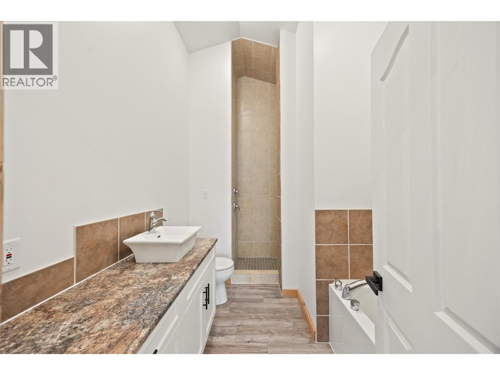 17142 Commonage Road, photo 49