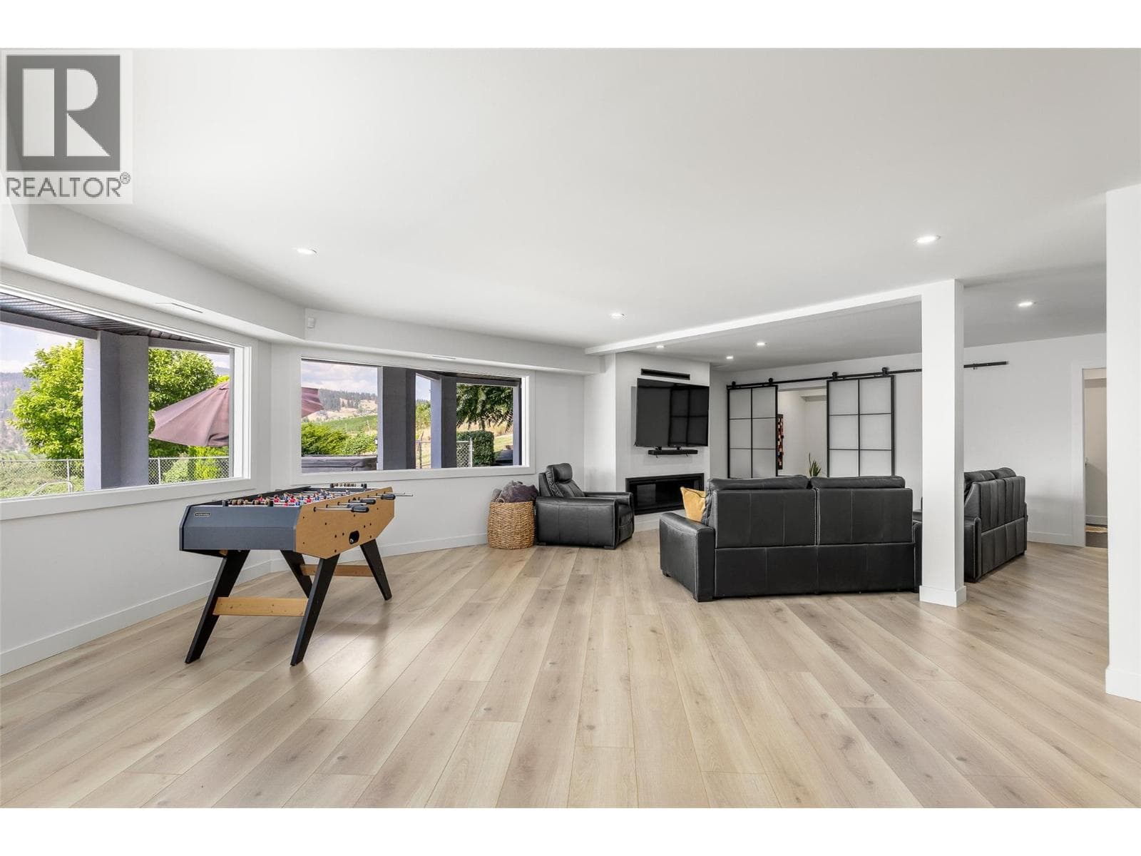 1090 Camp Road, photo 43