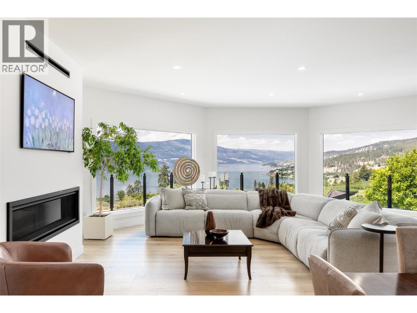 1090 Camp Road, photo 11