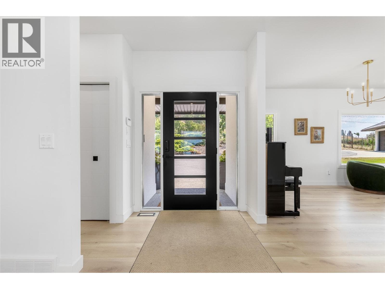 1090 Camp Road, photo 8