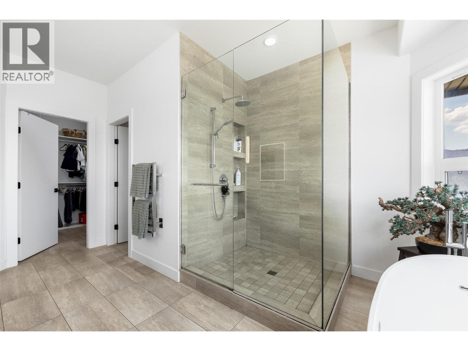 1090 Camp Road, photo 36