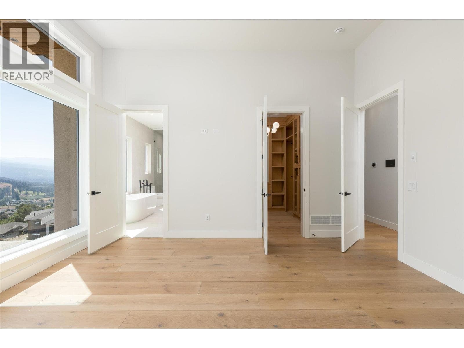 1082 Carnoustie Drive, photo 24