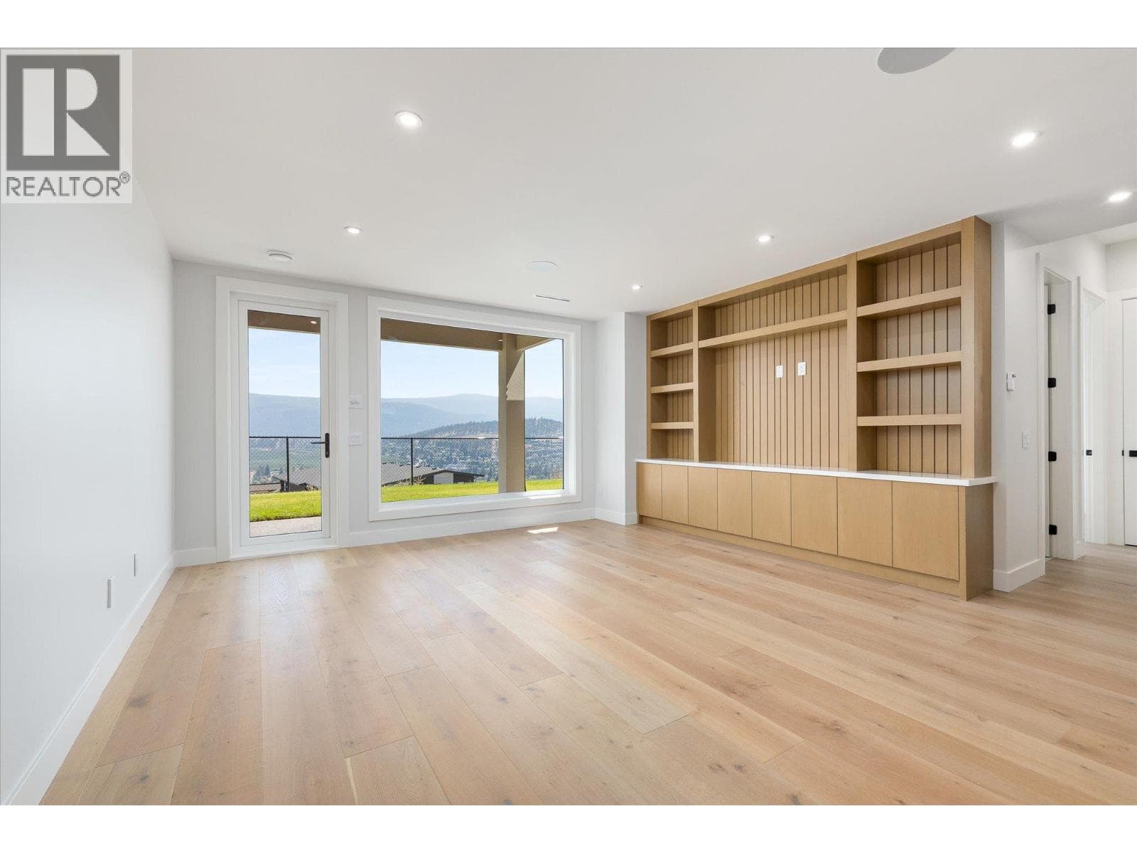 1082 Carnoustie Drive, photo 38