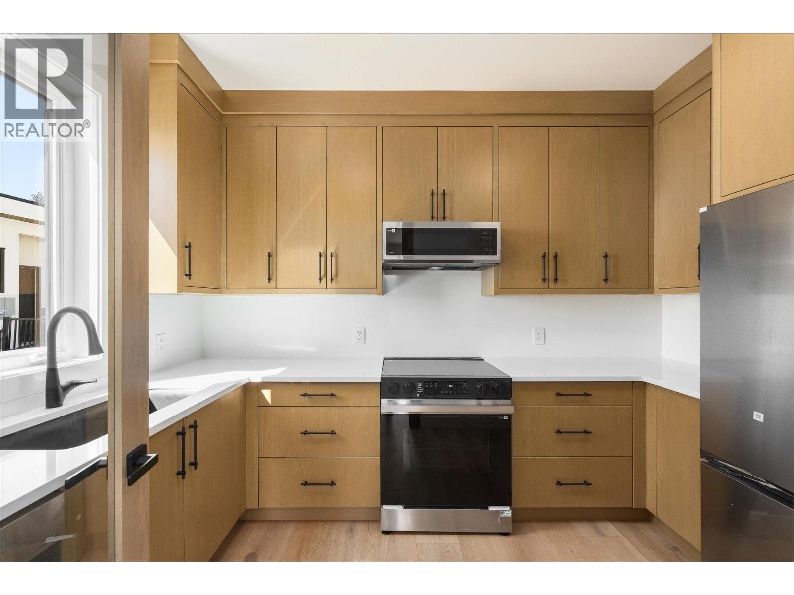 1082 Carnoustie Drive, photo 13