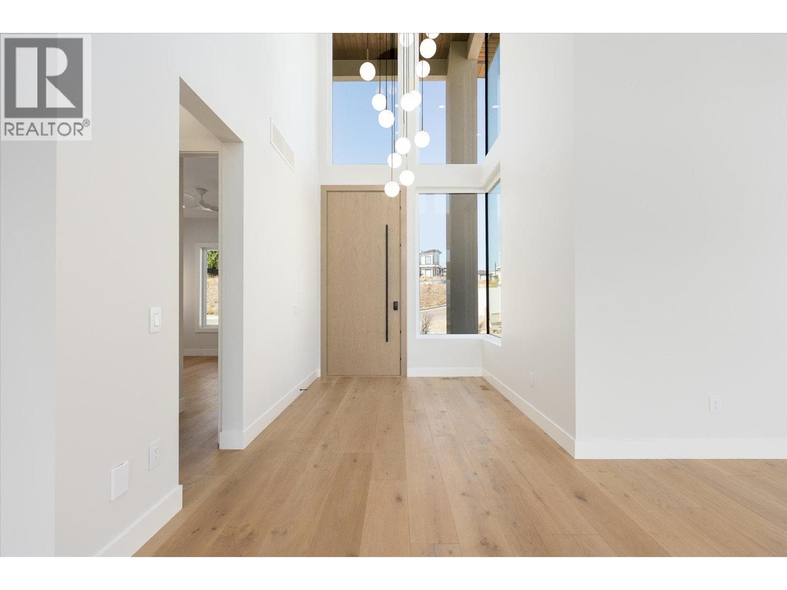 1082 Carnoustie Drive, photo 4