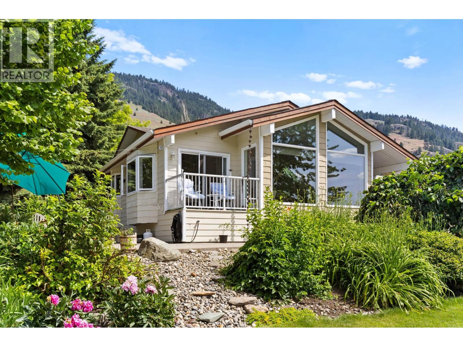 6651 Buchanan Road, photo 3