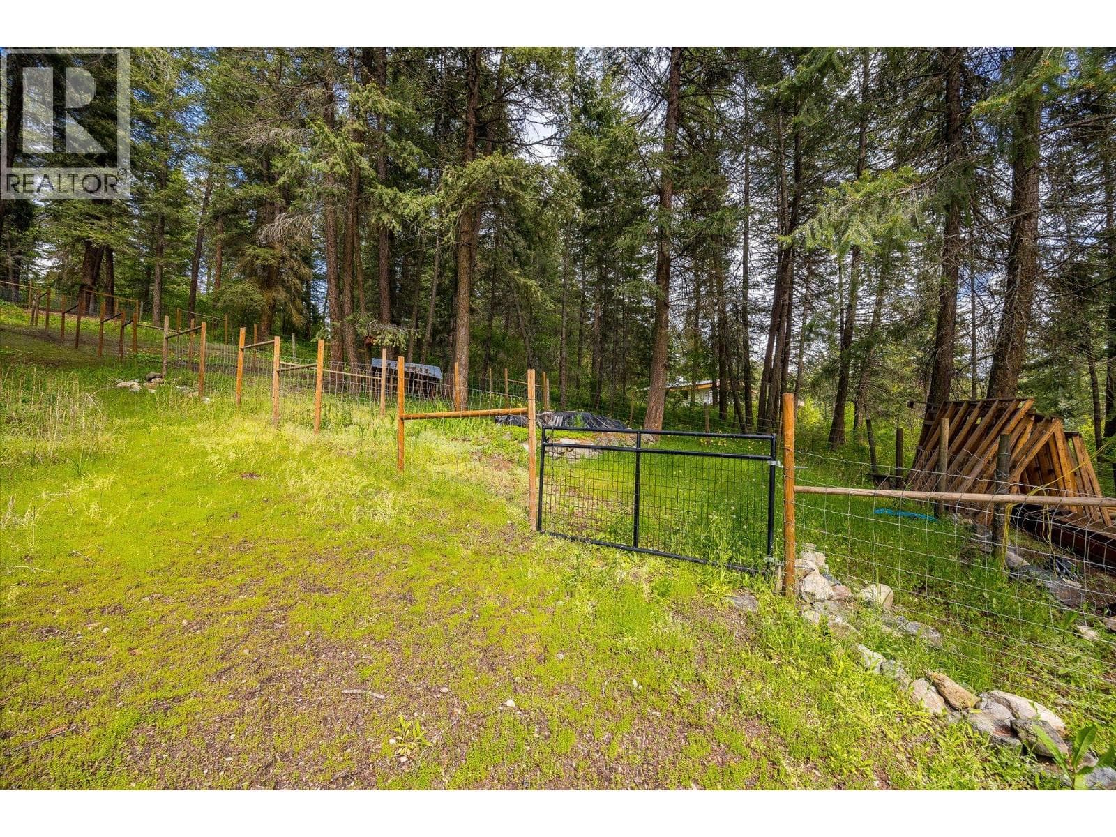 7844 Chew Road, photo 56