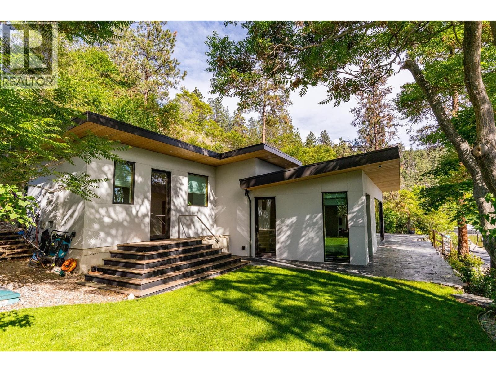 7650 Finch Road, photo 68