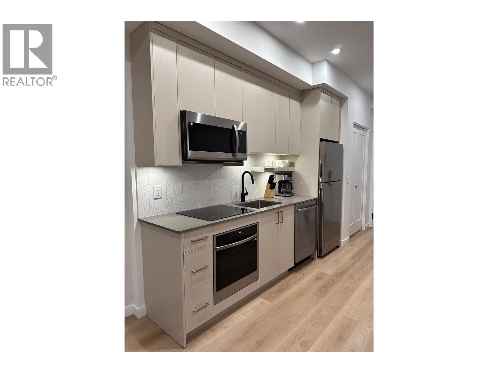 1274 Devonshire Avenue Unit# 443, photo 6
