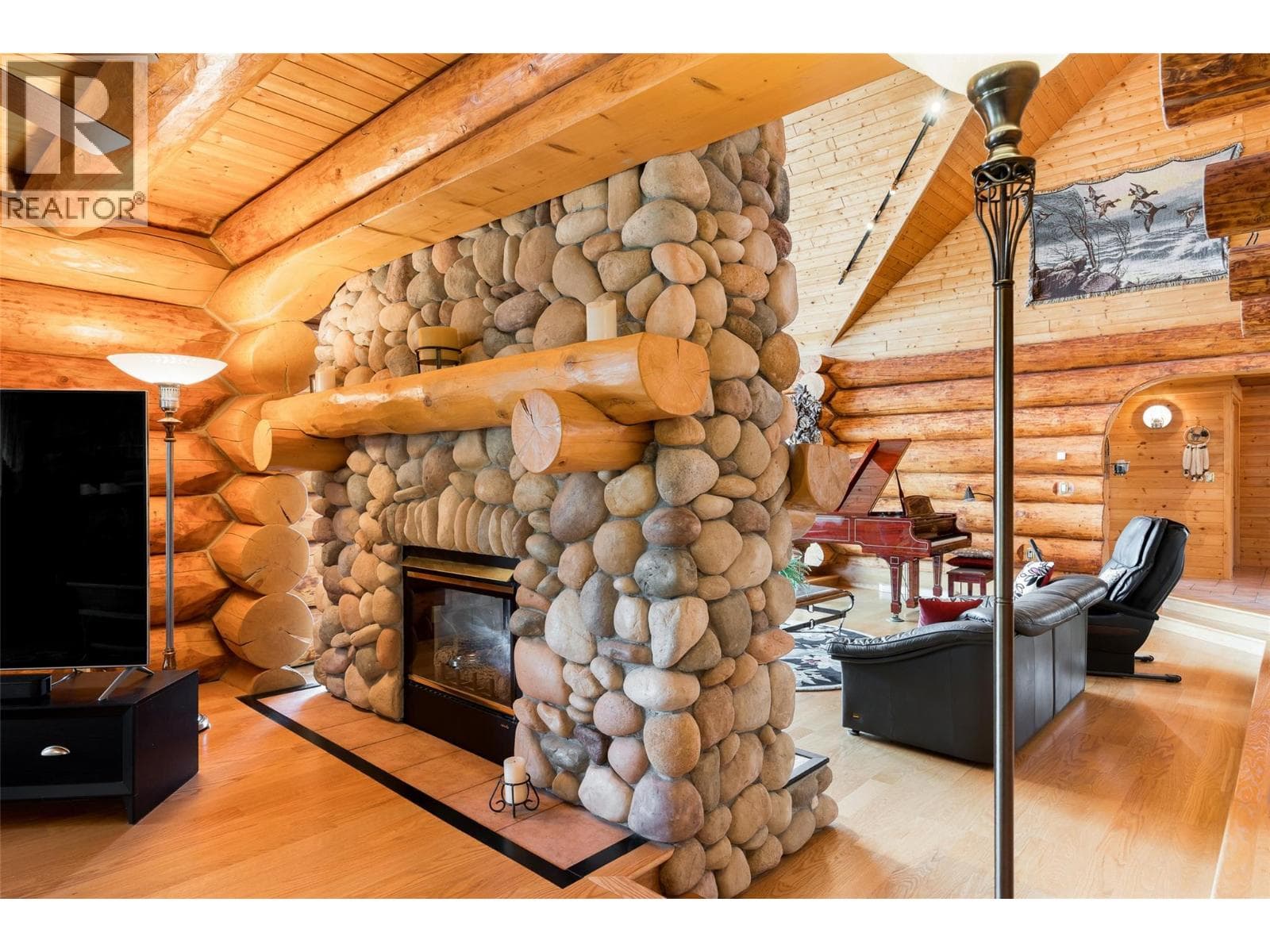 4520 Farmers Drive, photo 43