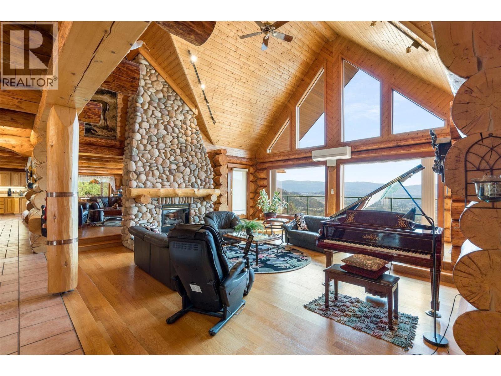 4520 Farmers Drive, photo 33
