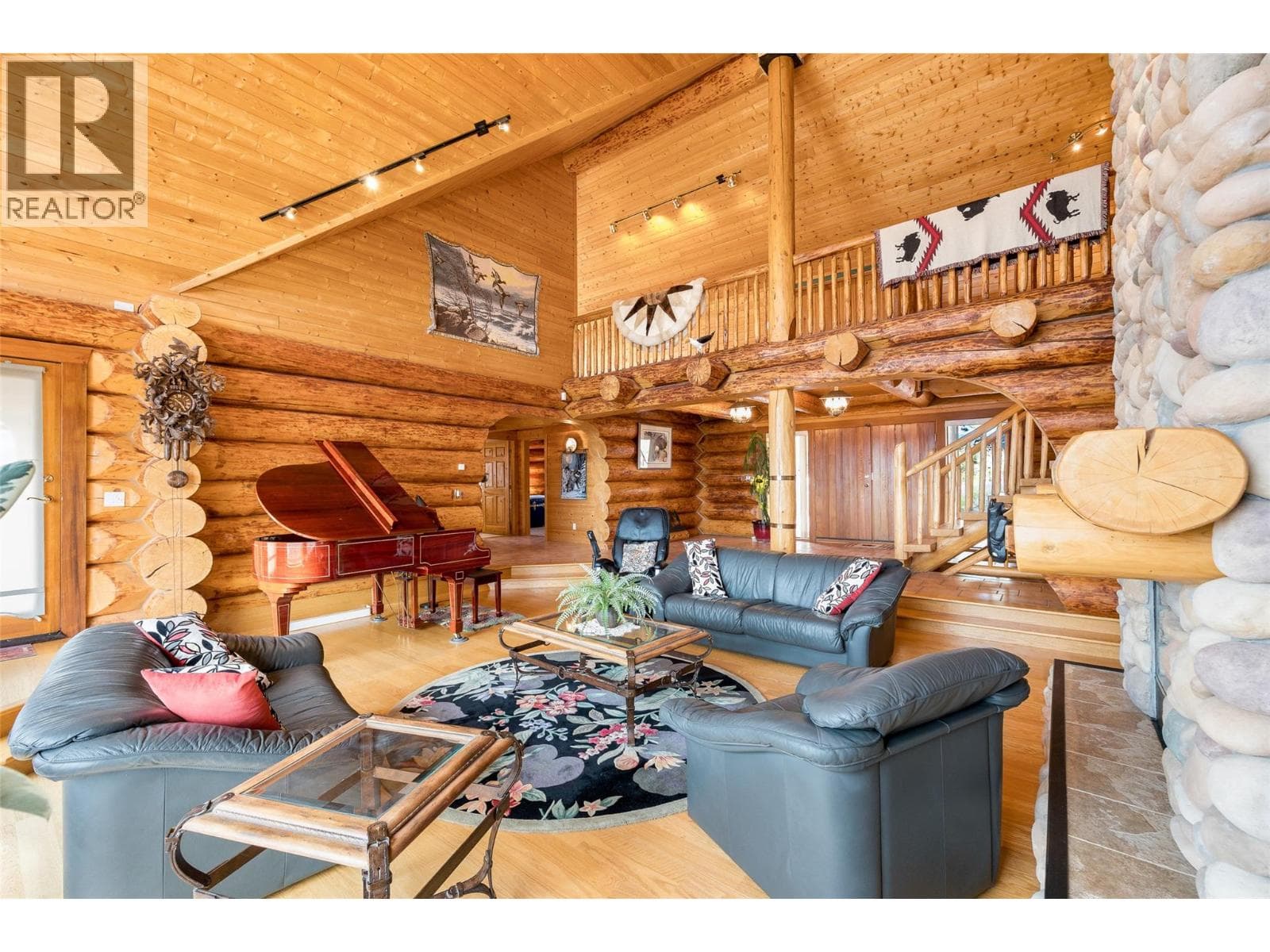4520 Farmers Drive, photo 40