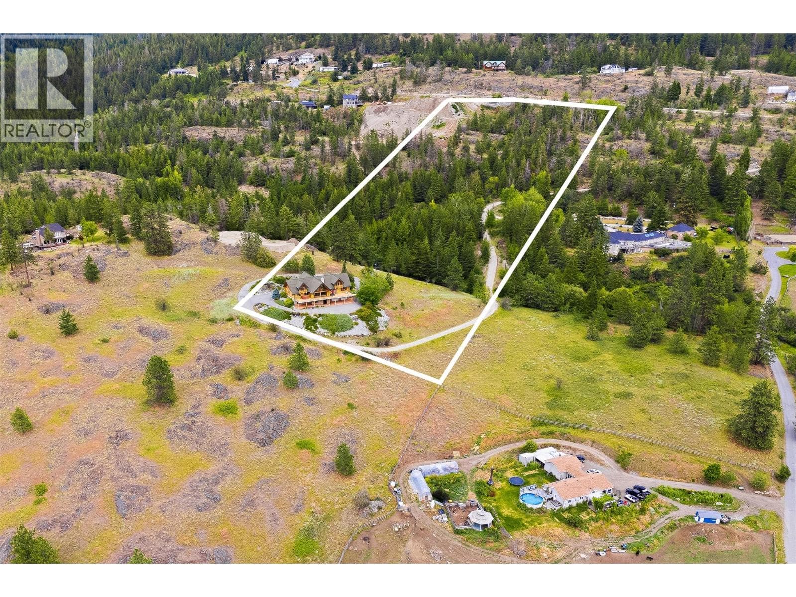4520 Farmers Drive, photo 28