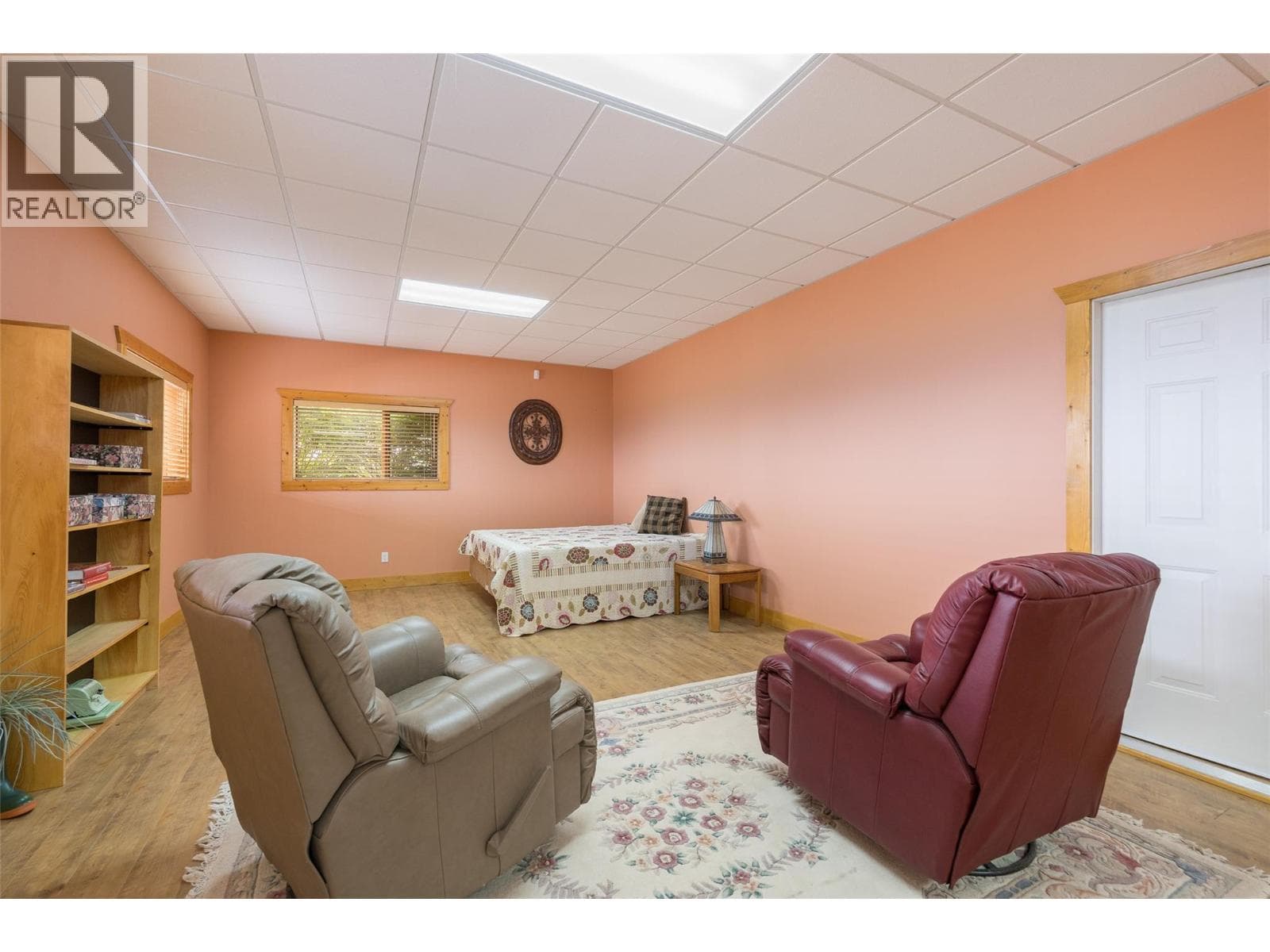 4520 Farmers Drive, photo 90