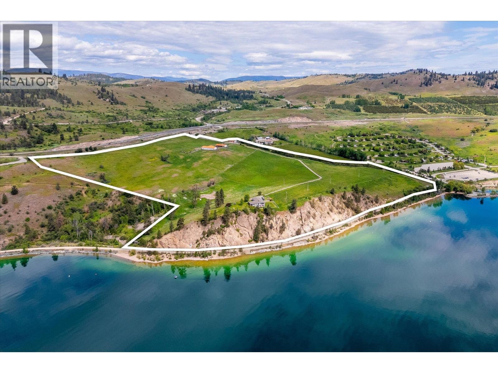 201 Highway 97, photo 1