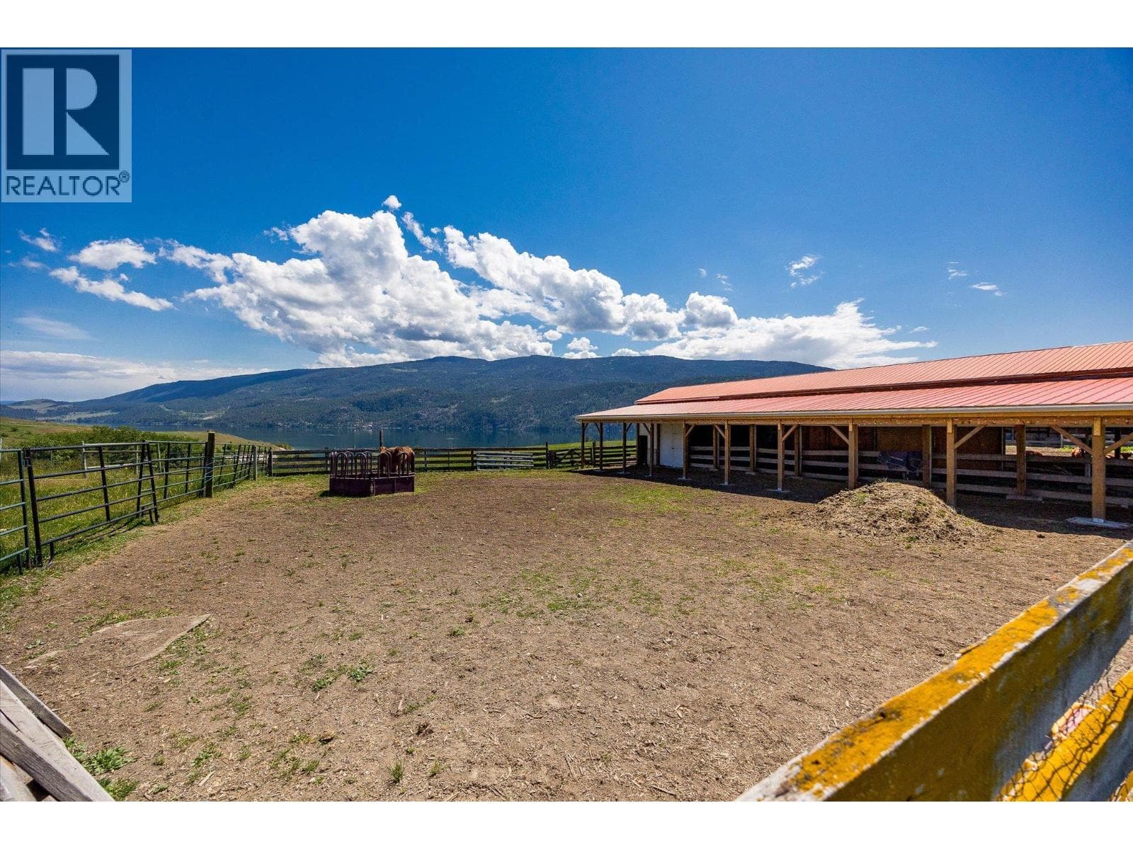 201 Highway 97, photo 22