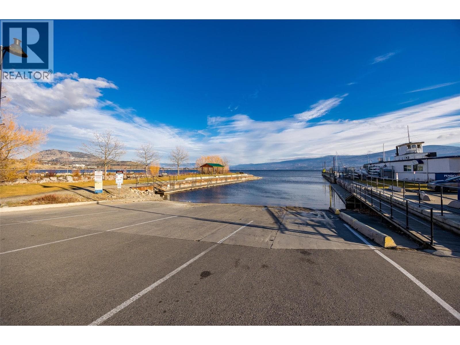 4058 & 4066 Gellatly Road, photo 28