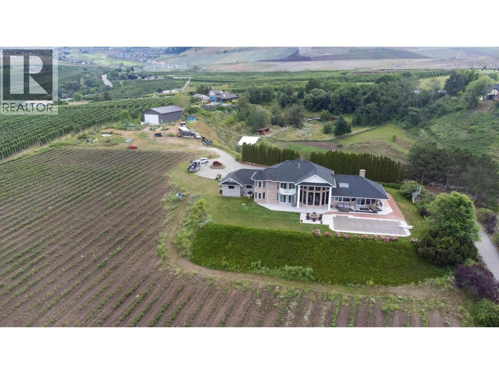 1135 Graf Road, photo 8