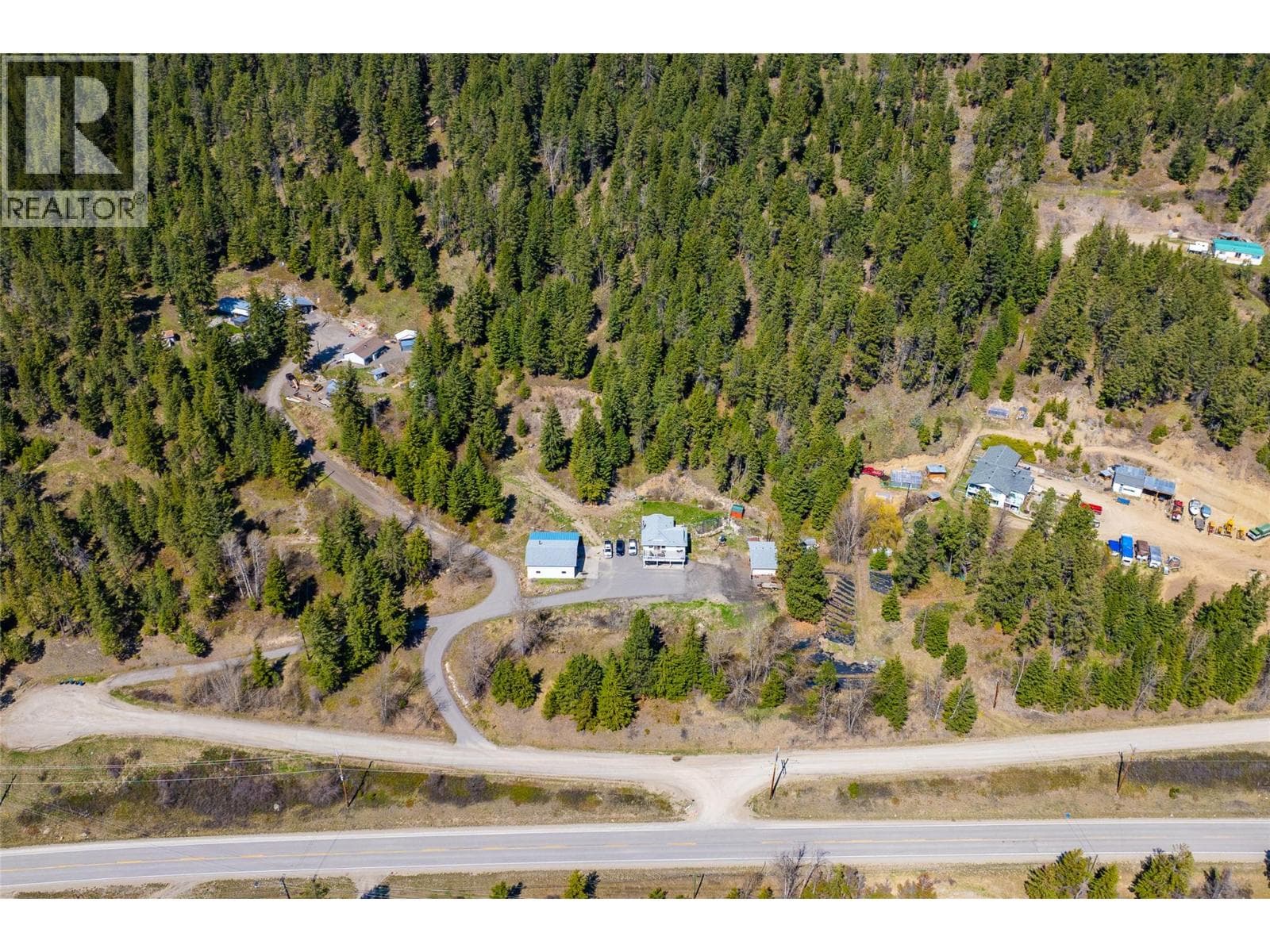 7114 Goshawk Road, photo 34