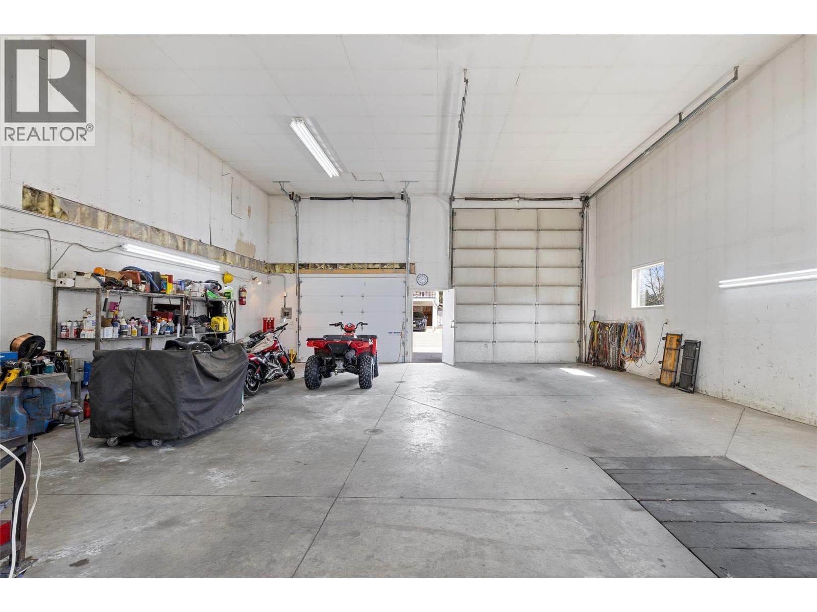 7114 Goshawk Road, photo 26